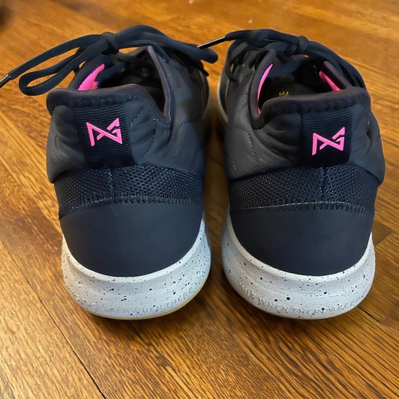 P George - Picture 4 of 8